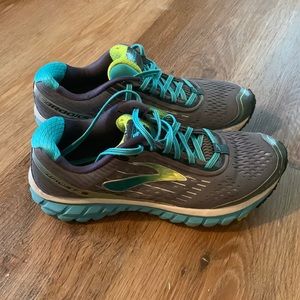 Brooks Ghost 9 womens tennis shoes